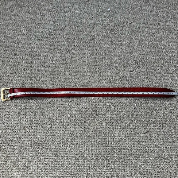 Wide Lizard Embossed Red Leather Belt With Gold Toned Buckle Vintage Size 31 - Picture 6 of 6